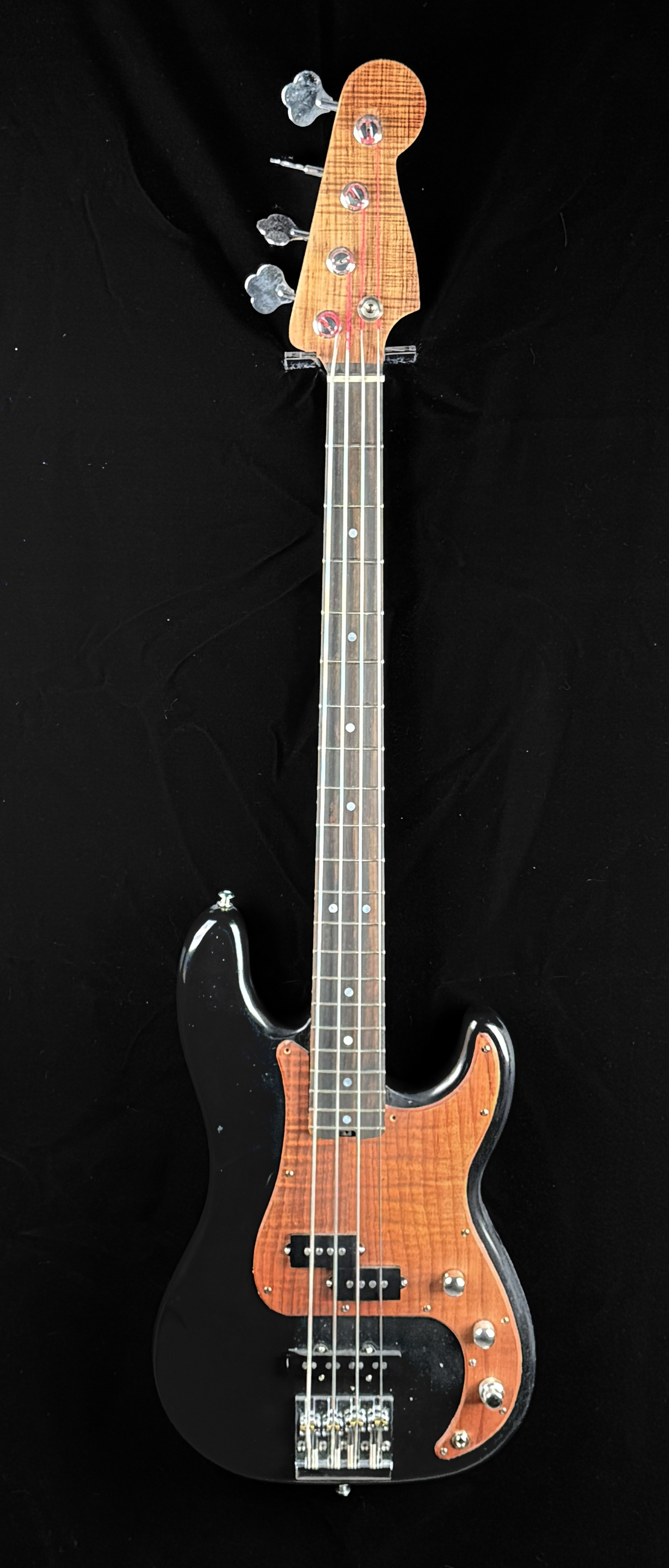 Black PJ Custom Bass